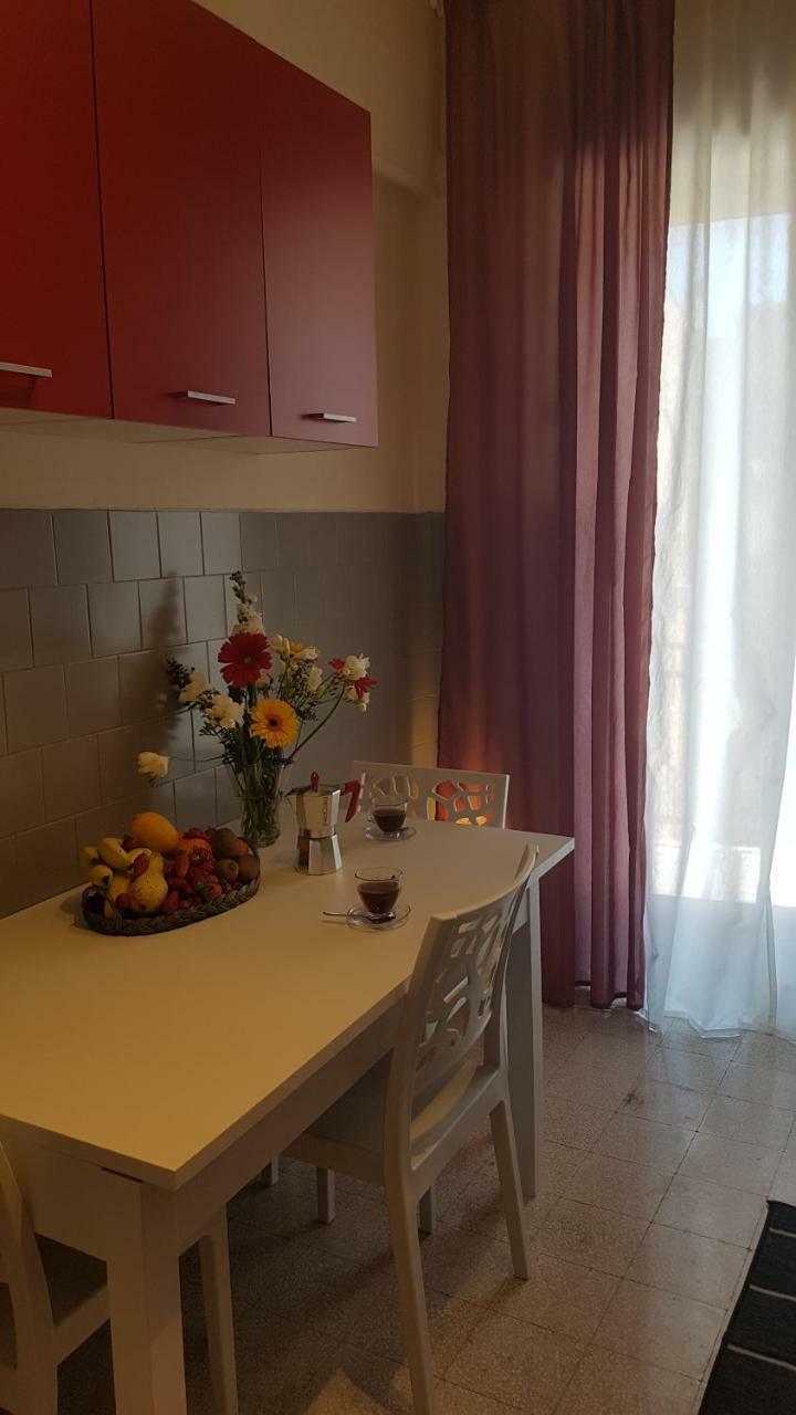 Residenze Benedetto Croce Hotel Bari Exterior foto